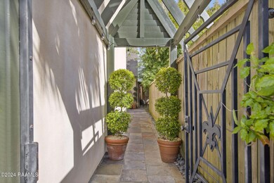3-web-or-mls-124A Steiner Rd-3