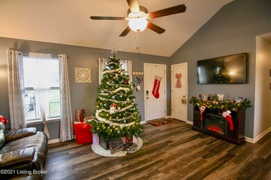 360 Gentry Crossings Blvd, Mount Washington, KY 40047 - photo 5