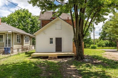05-30-18 880 Thomas Ave 06