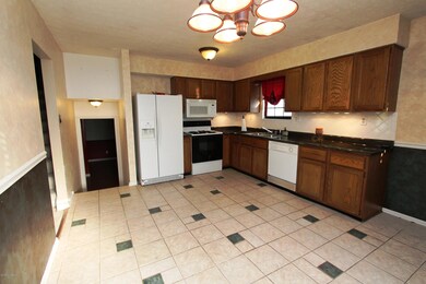 7408 Rambo Way, Louisville, KY 40228 - photo 3