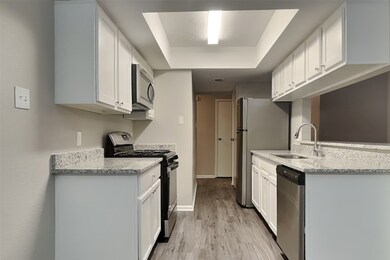 31 S White Pebble Ct, Spring, TX 77380 - photo 5