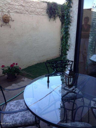 patio-b