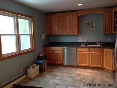 3 Lunis Ave, Rensselaer, NY 12144 - photo 3