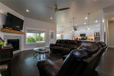 10010 David Ct, Siloam Springs, AR 72761 - photo 3