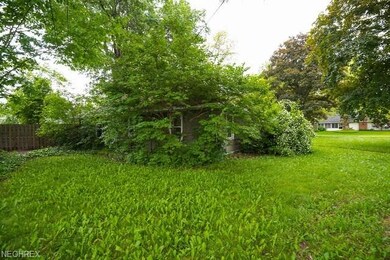 454 Crescent Dr, Berea, OH 44017 - photo 3