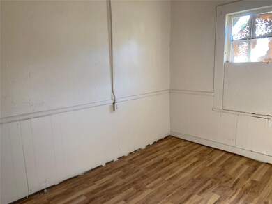 2711 W Walker St unit 103, Denison, TX 75020 - photo 5