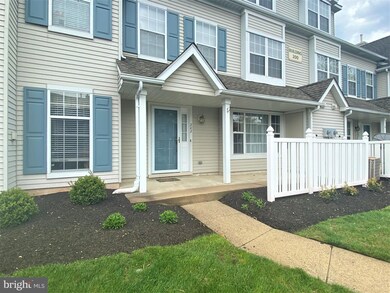 202 Oliphant Ln unit 202, Mount Laurel, NJ 08054 - photo 2