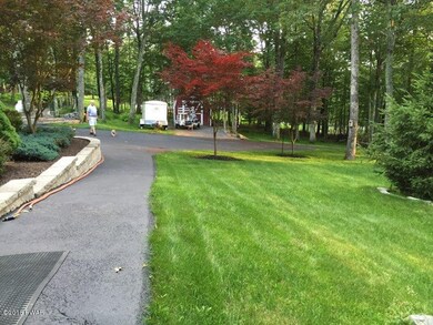 144 Arbutus Ln, Milford, PA 18337 - photo 5