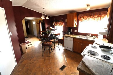 9125 County Road 450, Rocksprings, TX 78880 - photo 6