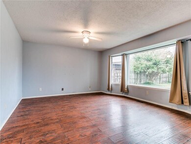 5816 NW 68th St, Warr Acres, OK 73132 - photo 3