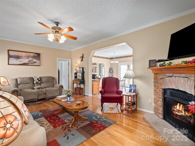 70 Pierce Elders Rd, Whittier, NC 28789 - photo 6