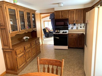 22 Edison Dr, South Hadley, MA 01075 - photo 6