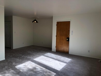 2516 W 27th Ave unit 2, Anchorage, AK 99517 - photo 4