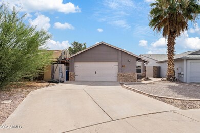 517 N Omaha Cir, Mesa, AZ 85205 - photo 2