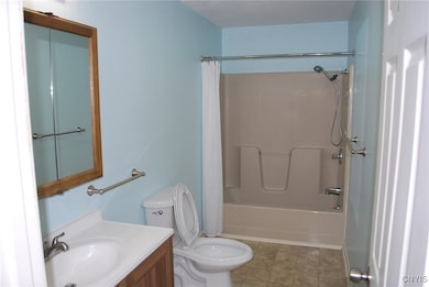 59 Skyline Dr unit B, Oswego, NY 13126 - photo 5