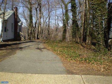 404 Harding St, Woodbury, NJ 08096 - photo 3