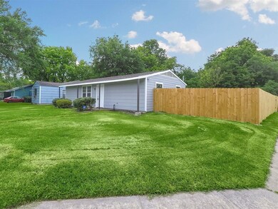 5251 Kingsbury St, Houston, TX 77021 - photo 4