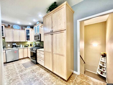 911 Recluse Ct, Casper, WY 82609 - photo 4