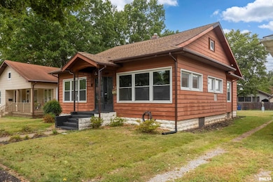 2120 Logan St, Murphysboro, IL 62966 - photo 3