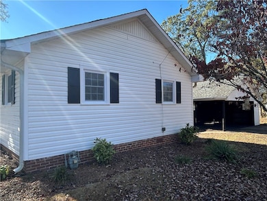 403 Oak Dr, Belton, SC 29627 - photo 6