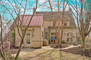 2760 Bryden Rd