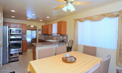 Eat-In Dining Area