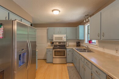 570 E Long Hollow Rd, Rock Spring, GA 30739 - photo 7