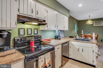 200 Campbell Cir unit E23, Downingtown, PA 19335 - photo 3