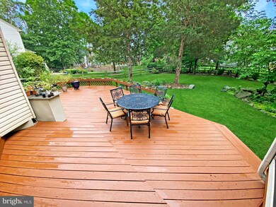 15411 Cedarhurst Ct, Centreville, VA 20120 - photo 7