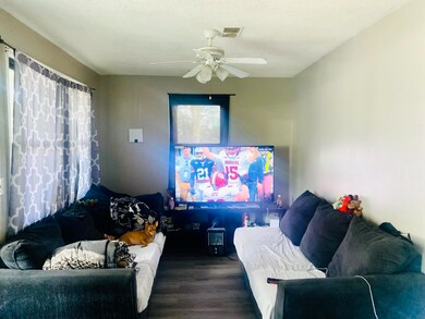 2104 Howard_ Family Room