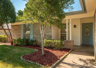 2000 Knoxville Dr, Bedford, TX 76022 - photo 3