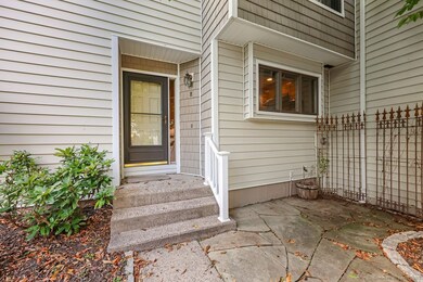 8 Currier Ct unit 8, Cheshire, CT 06410 - photo 2