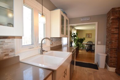 49Commons Kitchen3
