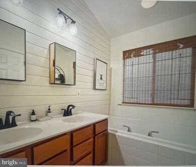 14175 Hunters Run Way, Gainesville, VA 20155 - photo 6