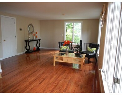 323 Lafayette St unit 2R, Salem, MA 01970 - photo 3