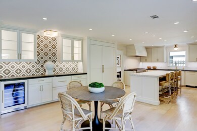 You will love the open feel of the kitchen/breakfa