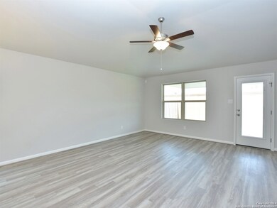 8855 Straight Oaks, San Antonio, TX 78254 - photo 3