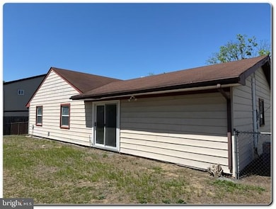 10 Bancroft Ln, Willingboro, NJ 08046 - photo 2