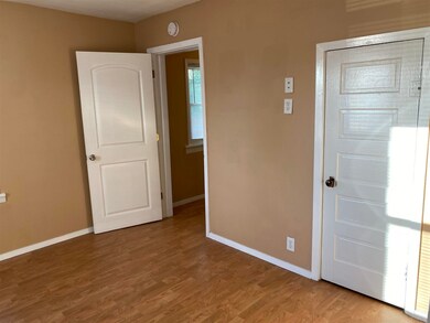 1906 S Walnut St, Muncie, IN 47302 - photo 5