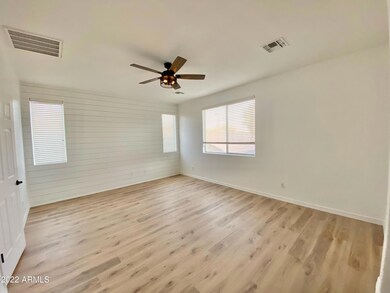 1335 E Julian Dr, Gilbert, AZ 85295 - photo 4