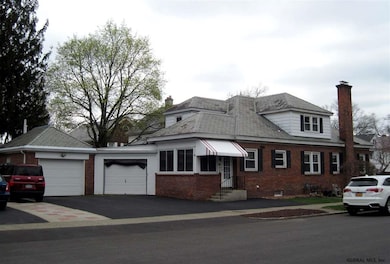 981 Washington Ave, Albany, NY 12206 - photo 2