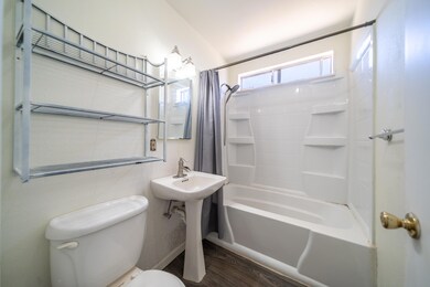 3893 Polaris Way-22