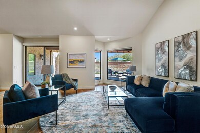 004_Living Area