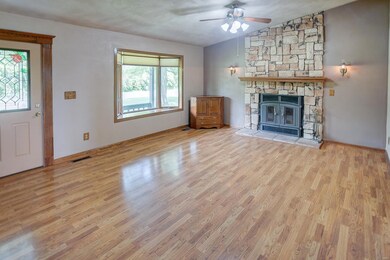 120 Parkview St, Maryville, IL 62062 - photo 6