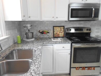 Fantastic Updated Kitchen with NEW Tile Floor, Sta