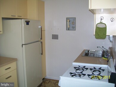 Van Ness East unit 1045, Washington, DC 20008 - photo 6