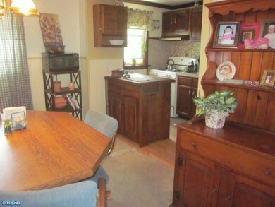 606 Clymer Ln, Ridley Park, PA 19078 - photo 5