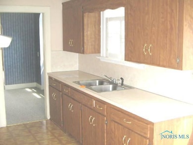 4339 Walker Ave, Toledo, OH 43612 - photo 2