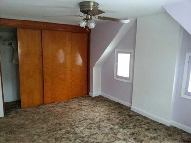 Master Bedroom. what great closet space!