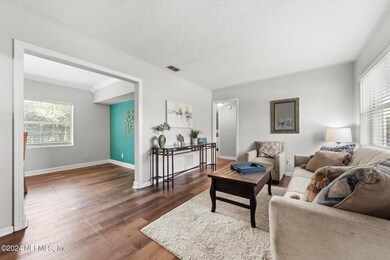 5416 Attleboro St, Jacksonville, FL 32205 - photo 4